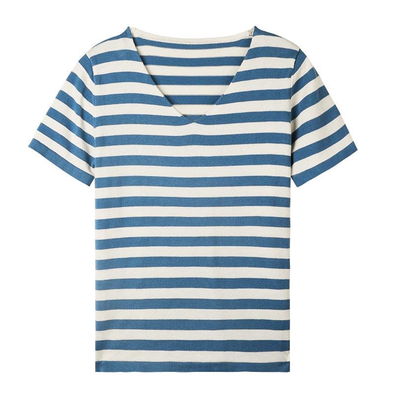 Le t-shirt col V fluide à motif | T-shirts T-shirts Femme